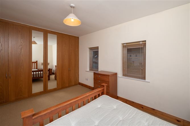 104 Ardkeale, Mount Oval Village, Rochestown, Cork