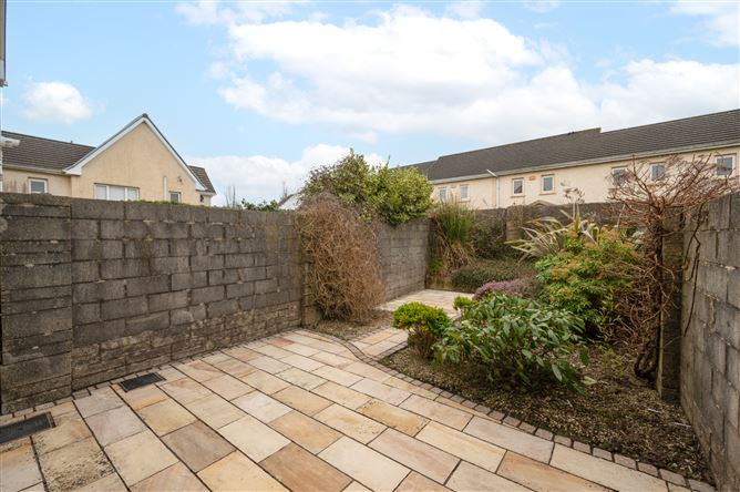 104 Ardkeale, Mount Oval Village, Rochestown, Cork