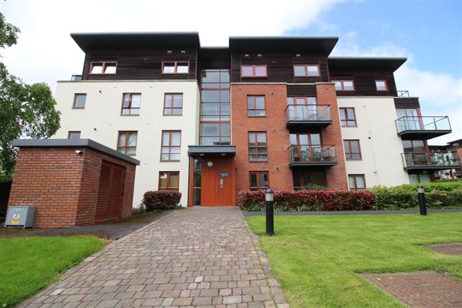 8 Temple Court, Santry, Dublin 9