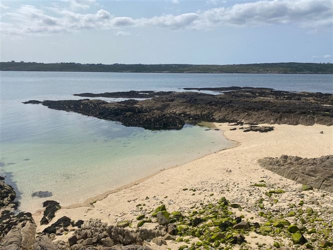 8 The Holiday Village, An Cuilean, Carraroe, Co. Galway