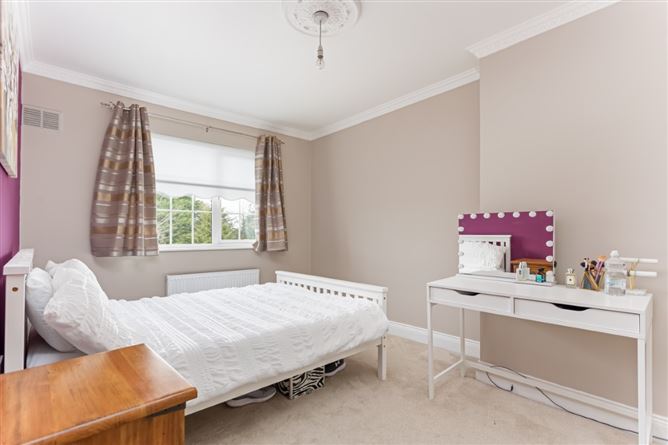 37 Ros Glas Avenue, Monasterevin, Kildare