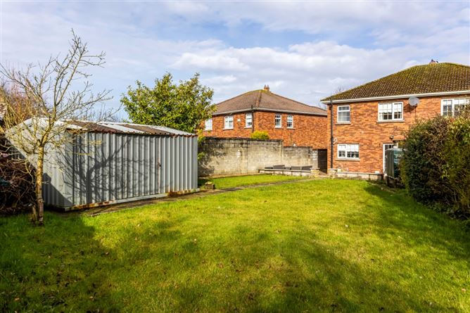 37 Ros Glas Avenue, Monasterevin, Kildare