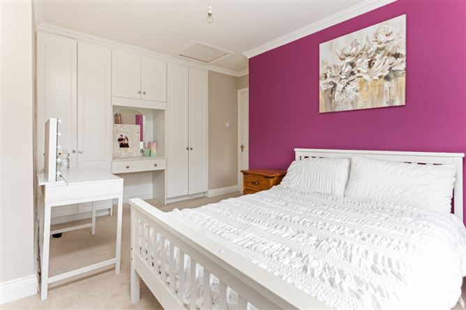 37 Ros Glas Avenue, Monasterevin, Kildare