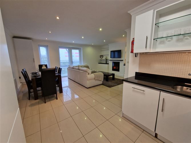 16 Creagán, Barna, Galway