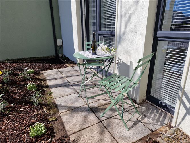 16 Creagán, Barna, Galway