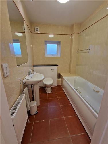 16 Creagán, Barna, Galway