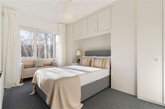 1 Orpen Hill, Stillorgan Grove, Blackrock, Co. Dublin