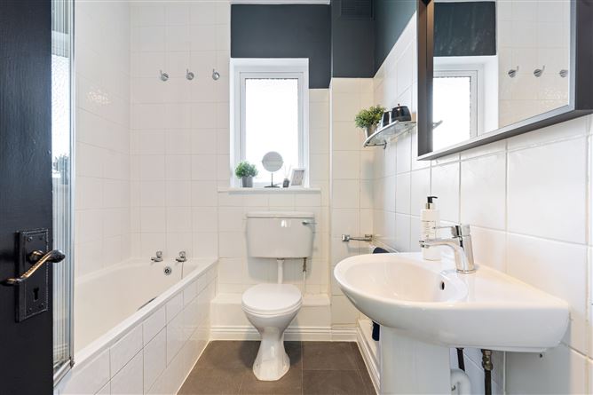 1 Orpen Hill, Stillorgan Grove, Blackrock, Co. Dublin