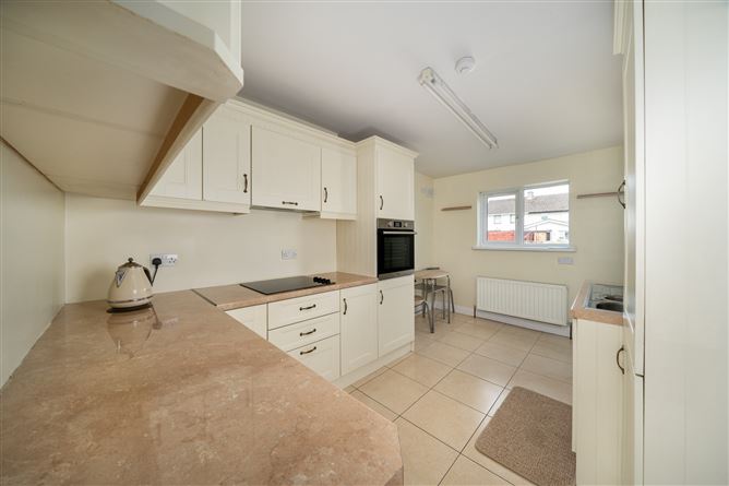 6 Connolly Park, Tullamore, Co. Offaly