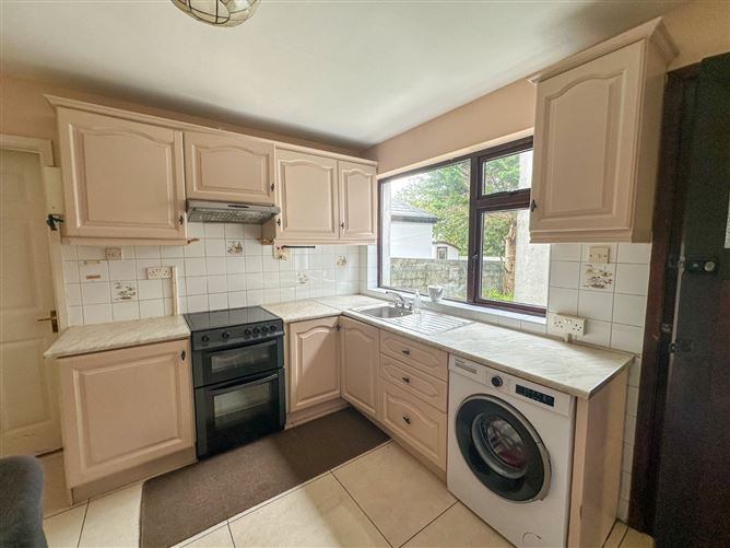 5 Glenburren Park, Glenanail, Bothar Na DTreabh, Galway City