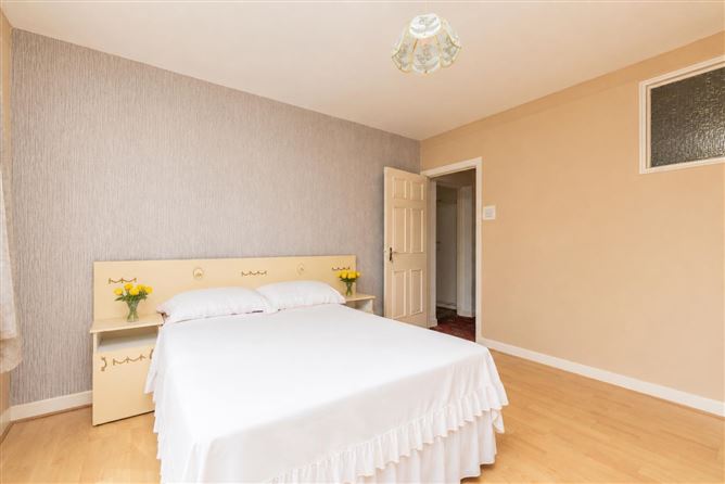 Photo 12 of 21 — 42 COOLATREE ROAD, Beaumont, Dublin 9