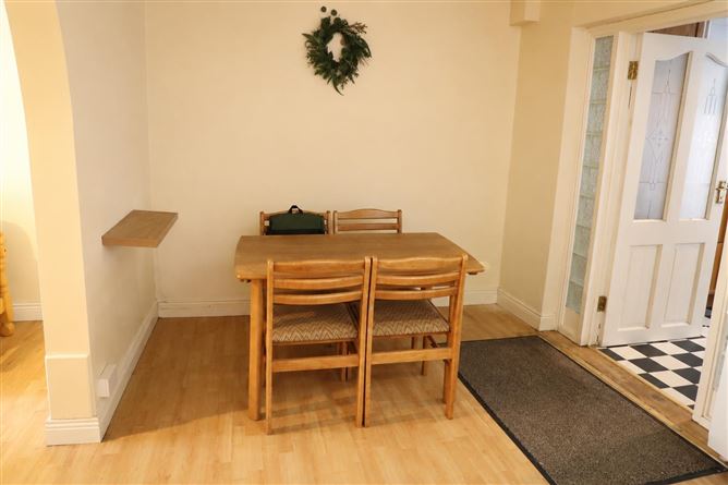 2 The Terrace, Carrick-on-Suir, Tipperary