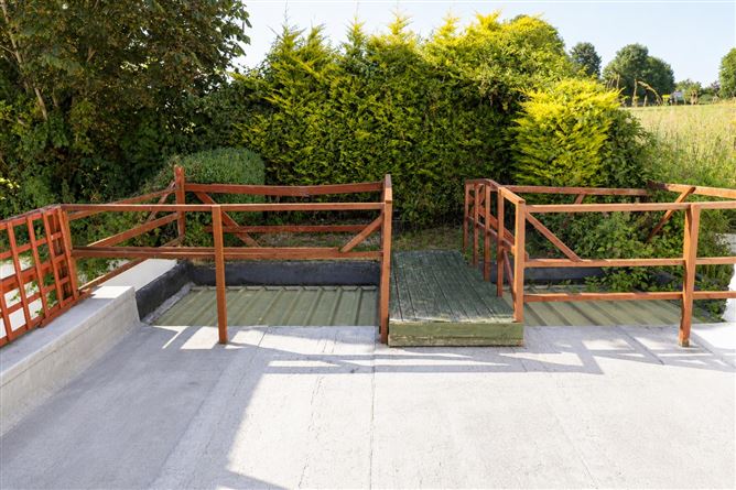 Photo 11 of 11 — 2 The Terrace, Carrick-on-Suir, Tipperary
