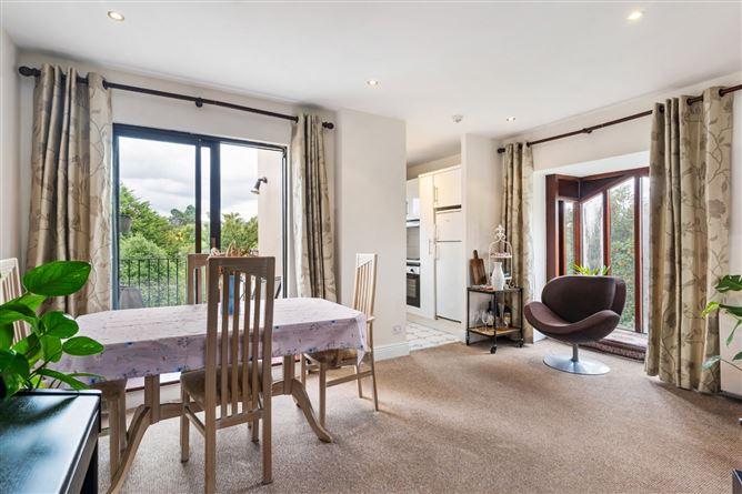 Photo 7 of 17 — 50 Village Court, Butterfield Avenue, Rathfarnham, Dublin 14