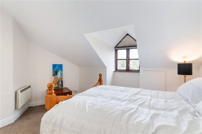 Photo 13 of 17 — 50 Village Court, Butterfield Avenue, Rathfarnham, Dublin 14