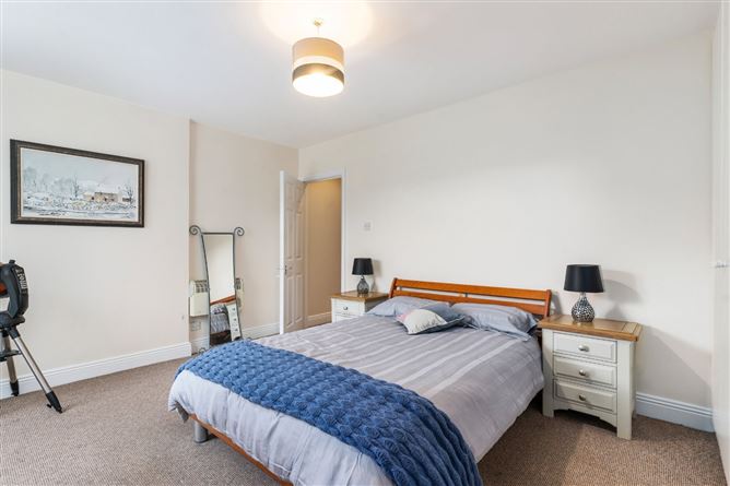 Photo 10 of 17 — 50 Village Court, Butterfield Avenue, Rathfarnham, Dublin 14