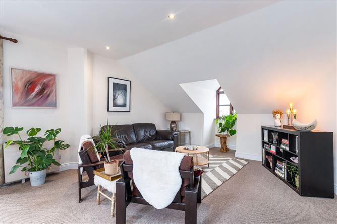 Photo 5 of 17 — 50 Village Court, Butterfield Avenue, Rathfarnham, Dublin 14