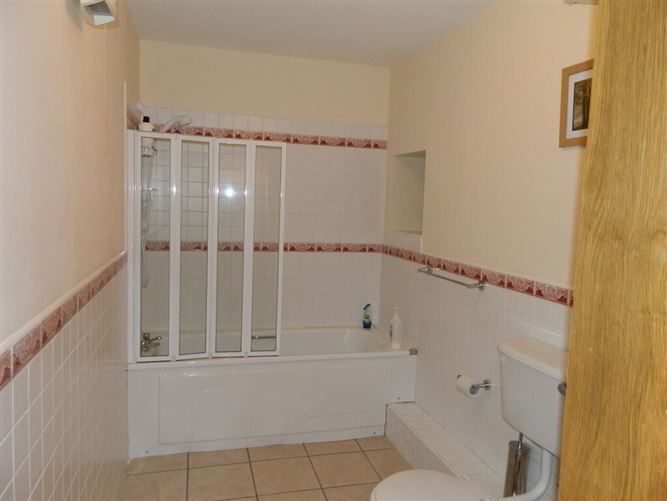 21 Marymount, Carrick-on-shannon, Leitrim, Leitrim