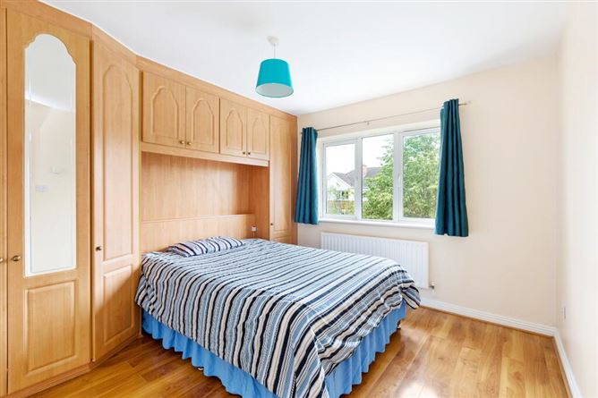 8 Linnetsfield Walk, Clonee, Dublin