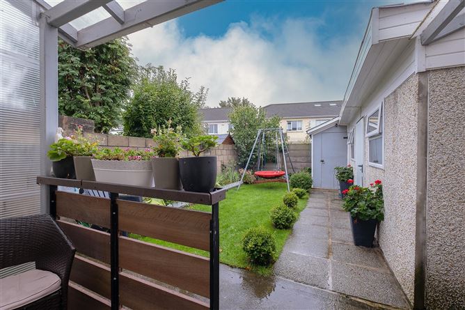  96 Earlsfort Road, Lucan, County Dublin