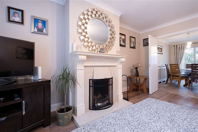  96 Earlsfort Road, Lucan, County Dublin