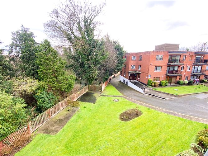 12 Clonmore Court, Glasnevin, Dublin 9