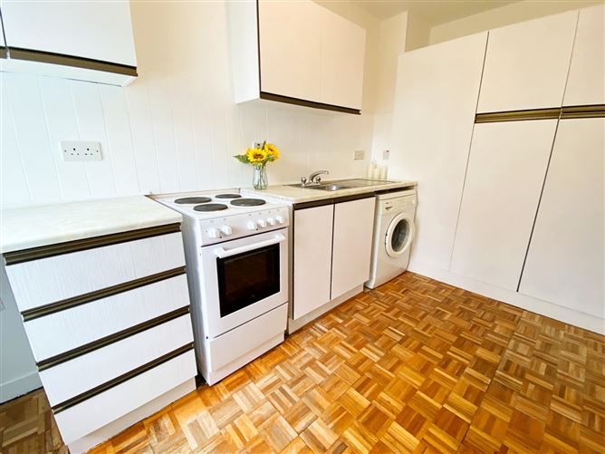 12 Clonmore Court, Glasnevin, Dublin 9