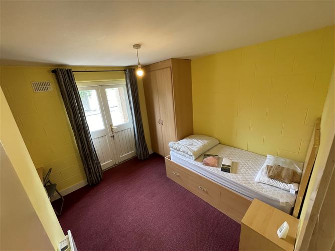 24 Cratloe Wood Student Village  Old Cratloe Road, Limerick, Caherdavin, Limerick