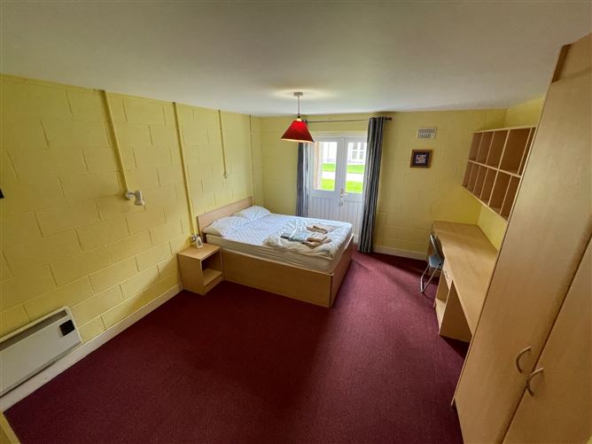 24 Cratloe Wood Student Village  Old Cratloe Road, Limerick, Caherdavin, Limerick