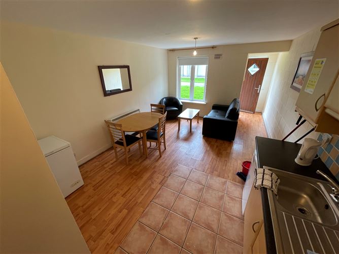 24 Cratloe Wood Student Village  Old Cratloe Road, Limerick, Caherdavin, Limerick