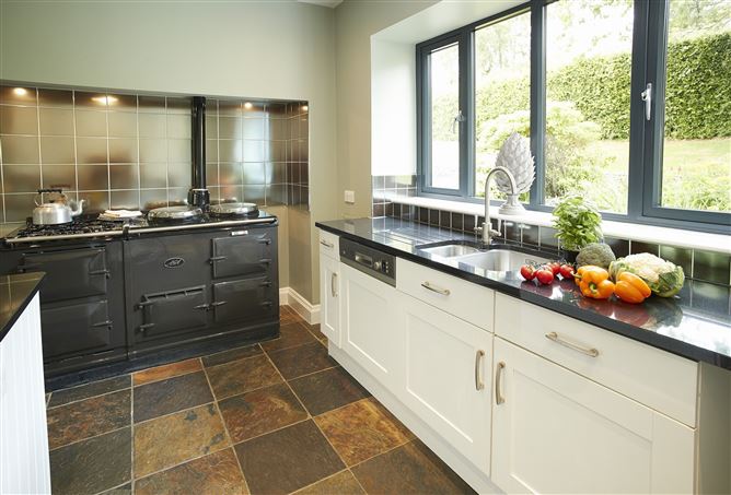 The Lakeland House, Vacation Rental in Cumbria, England, Bowness-on-Windermere, Cumbria