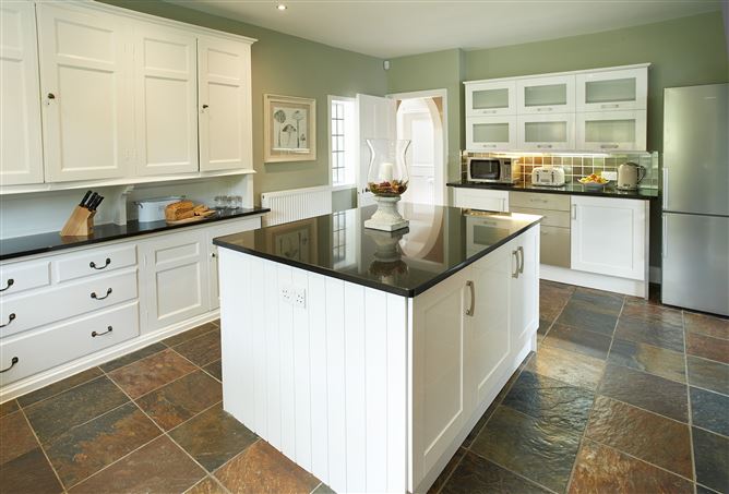 The Lakeland House, Vacation Rental in Cumbria, England, Bowness-on-Windermere, Cumbria