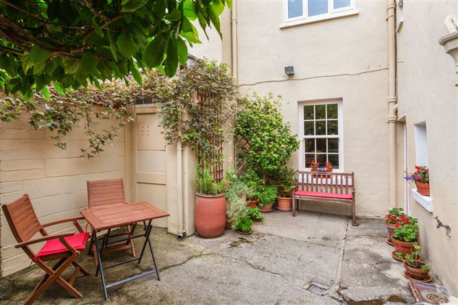 Overton, Kilmacud Road Upper, Dundrum, Dublin 14