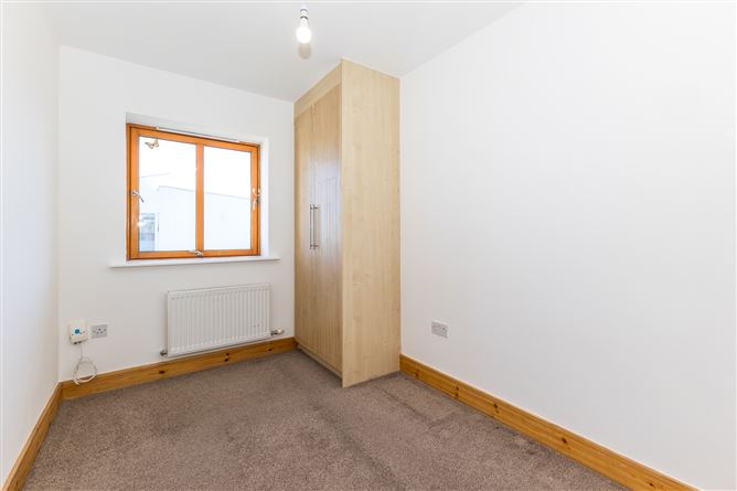 Photo 21 of 29 — 39 Belarmine Heath, Stepaside, Dublin 18