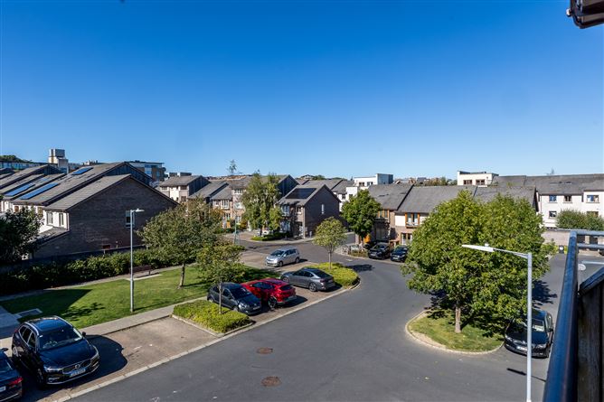 Photo 23 of 29 — 39 Belarmine Heath, Stepaside, Dublin 18