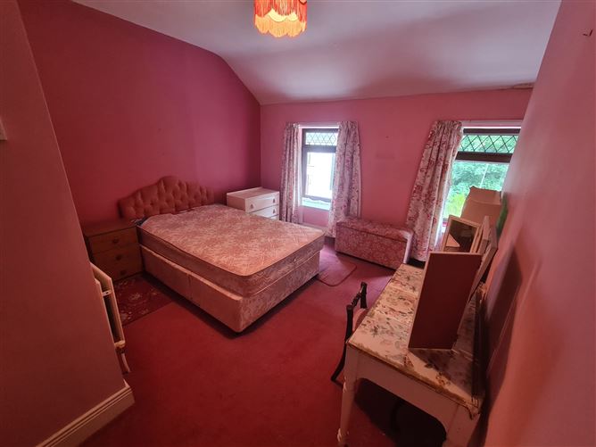 8 Raffeen Village, Monkstown, Cork