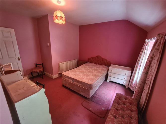 8 Raffeen Village, Monkstown, Cork