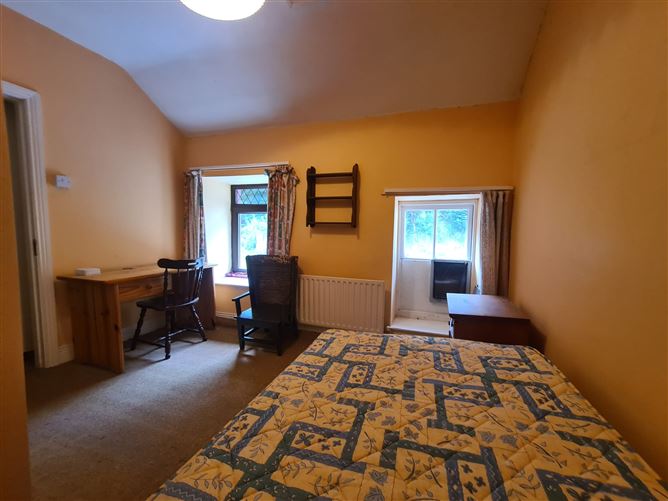 8 Raffeen Village, Monkstown, Cork