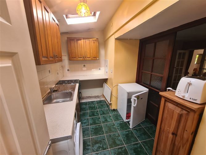 8 Raffeen Village, Monkstown, Cork