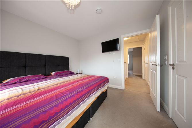 8 The Avenue, Bay Meadows, Hollystown, Dublin