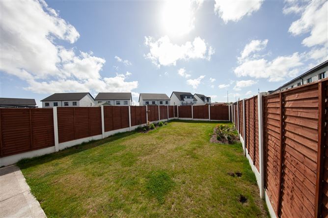 8 The Avenue, Bay Meadows, Hollystown, Dublin