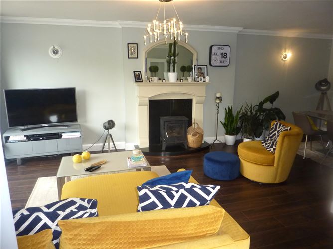 12 Pinewoods, Newport Road, Westport, Co. Mayo