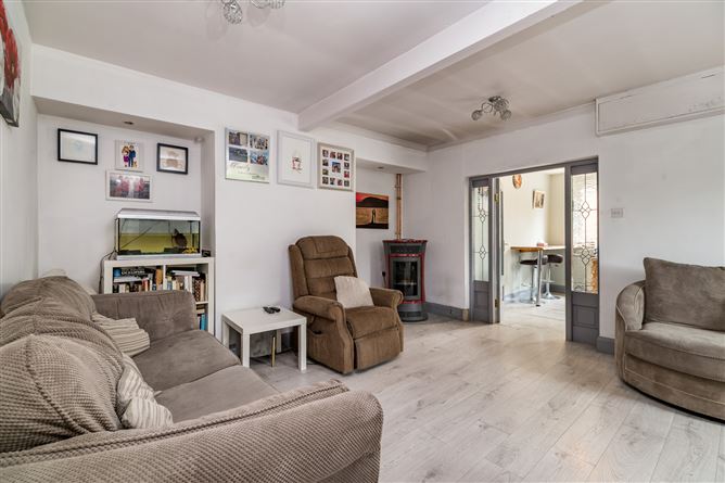 15 Collinstown, Clara, Co. Offaly