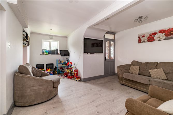 15 Collinstown, Clara, Co. Offaly