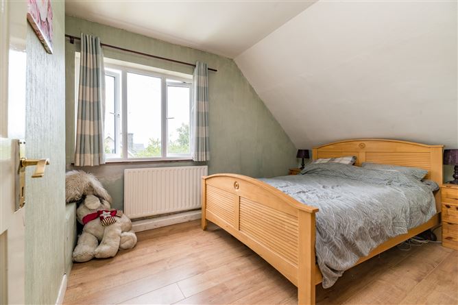 15 Collinstown, Clara, Co. Offaly