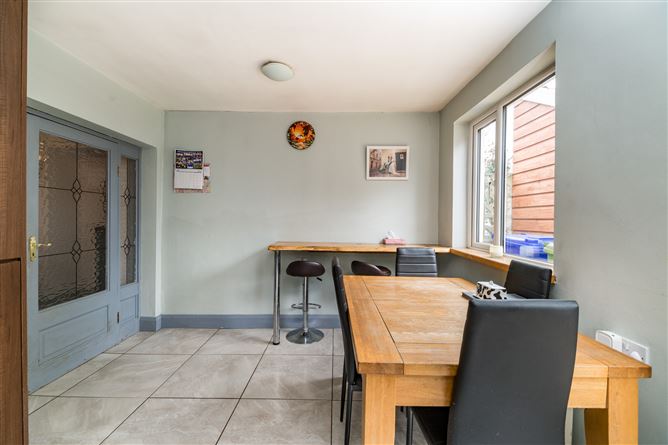 15 Collinstown, Clara, Co. Offaly