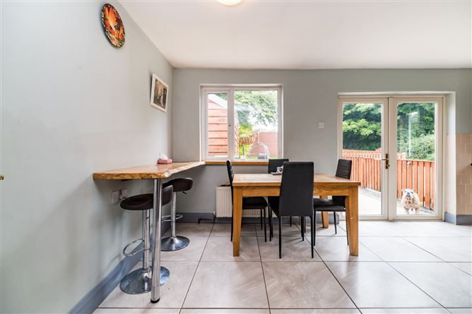 15 Collinstown, Clara, Co. Offaly