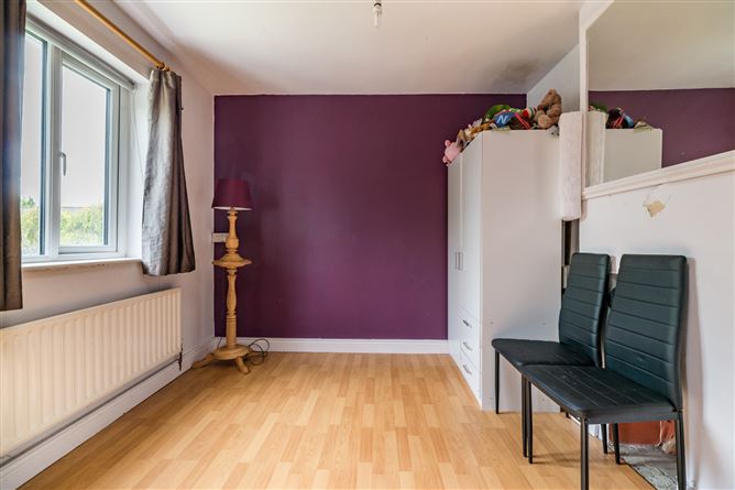 15 Collinstown, Clara, Co. Offaly