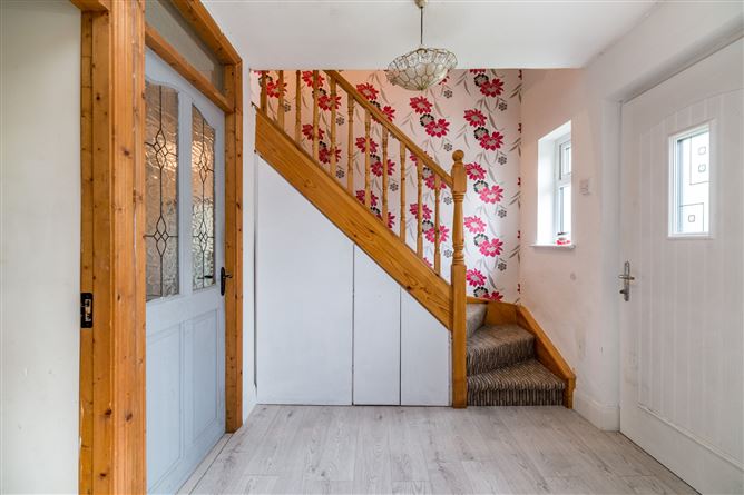 15 Collinstown, Clara, Co. Offaly