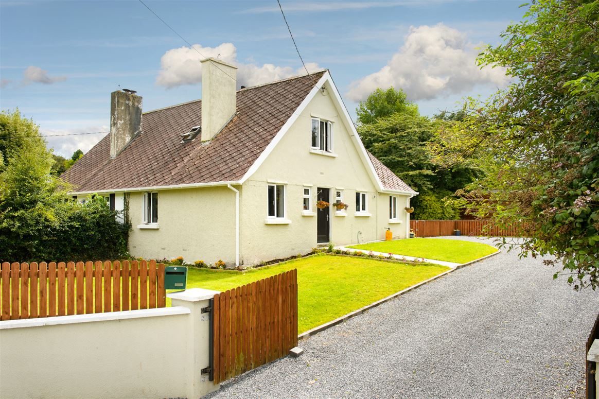 15 Collinstown, Clara, Co. Offaly